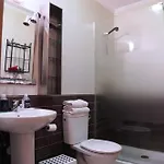 Adosado En לאנס